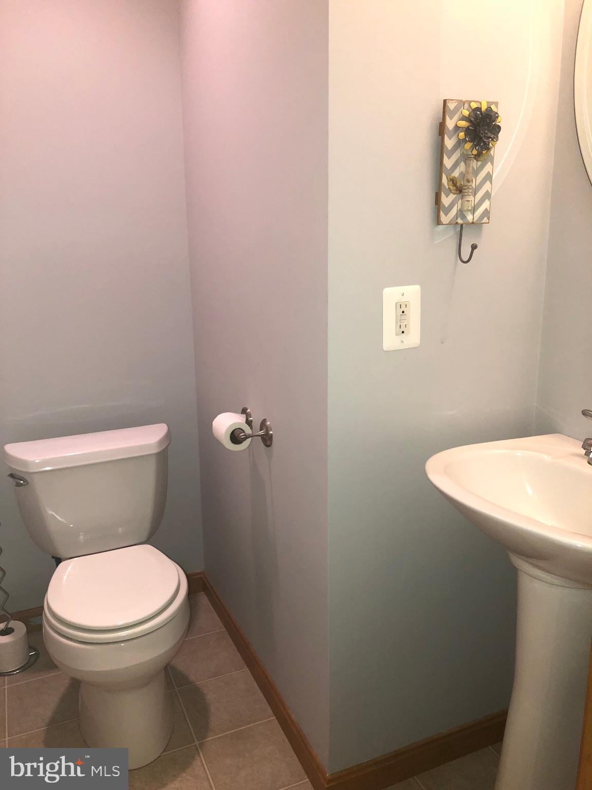 COLONIAL RIDGE - Residential