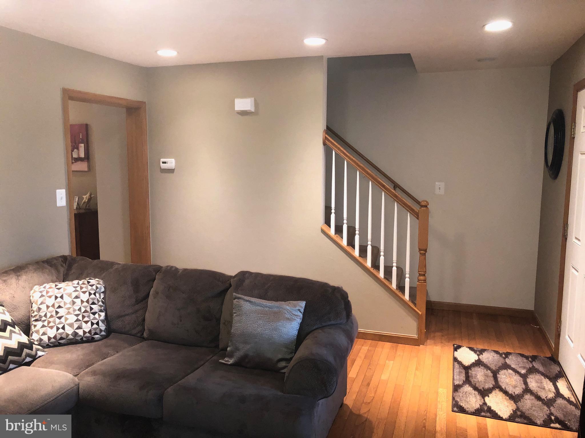 COLONIAL RIDGE - Residential