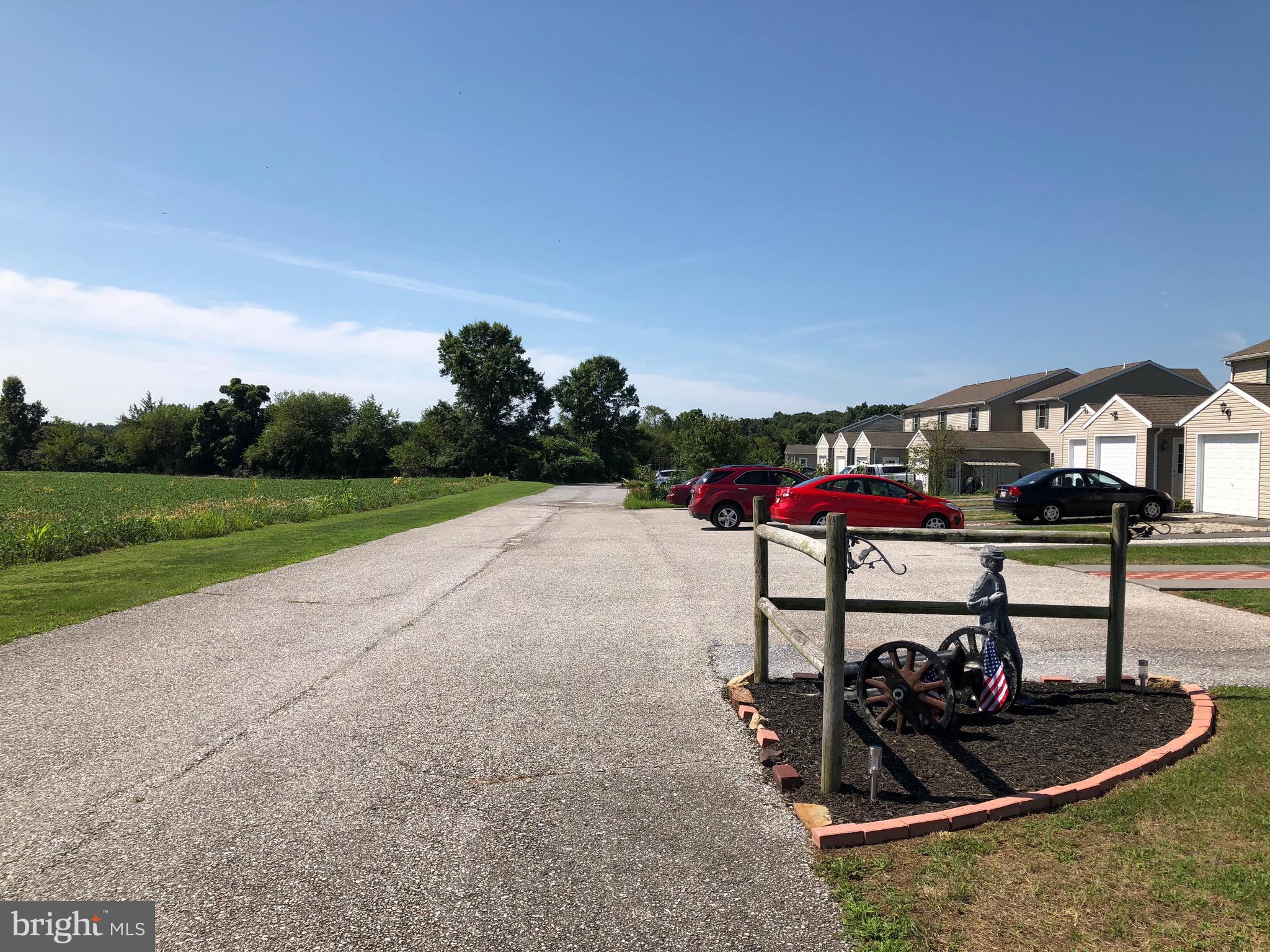 COLONIAL RIDGE - Residential