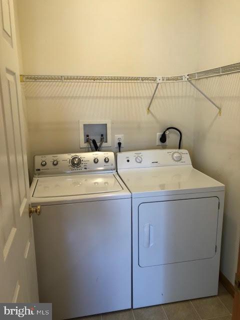 COLONIAL RIDGE - Residential