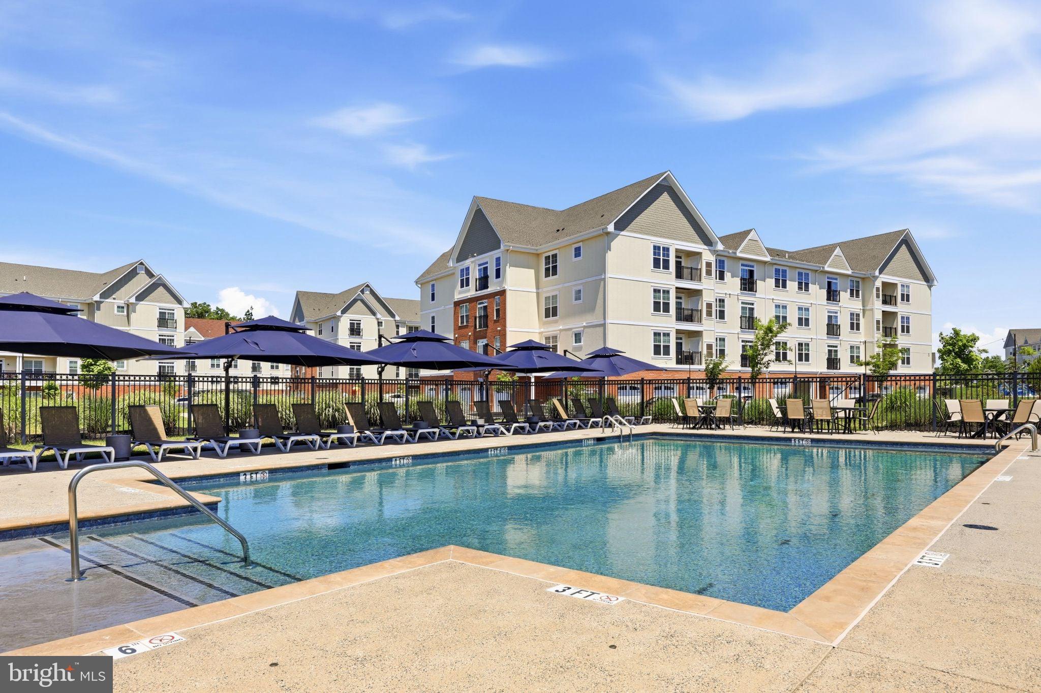 500 GARDEN PARK BOULEVARD 525