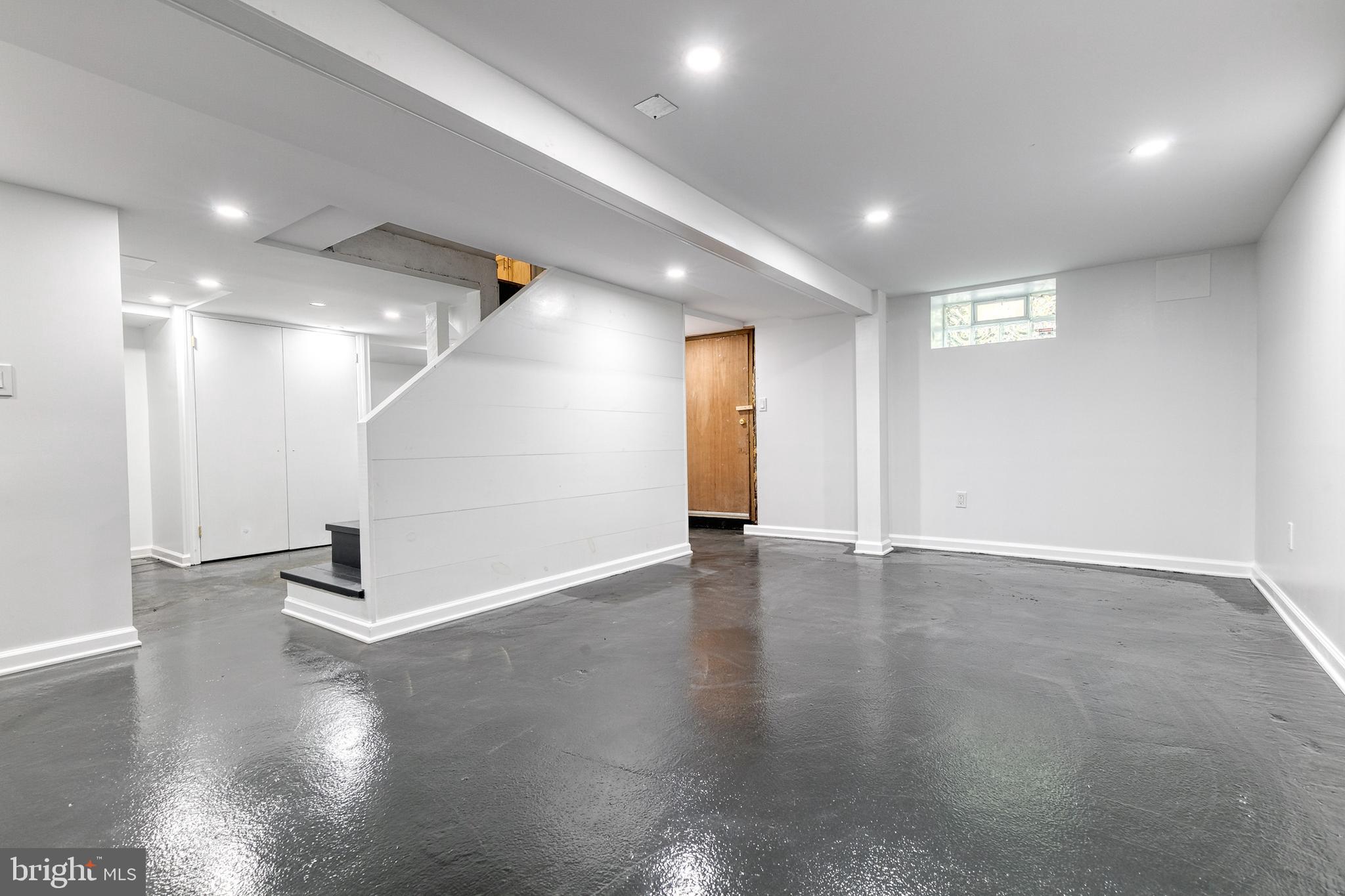 TOWSON ESTATES - Residential