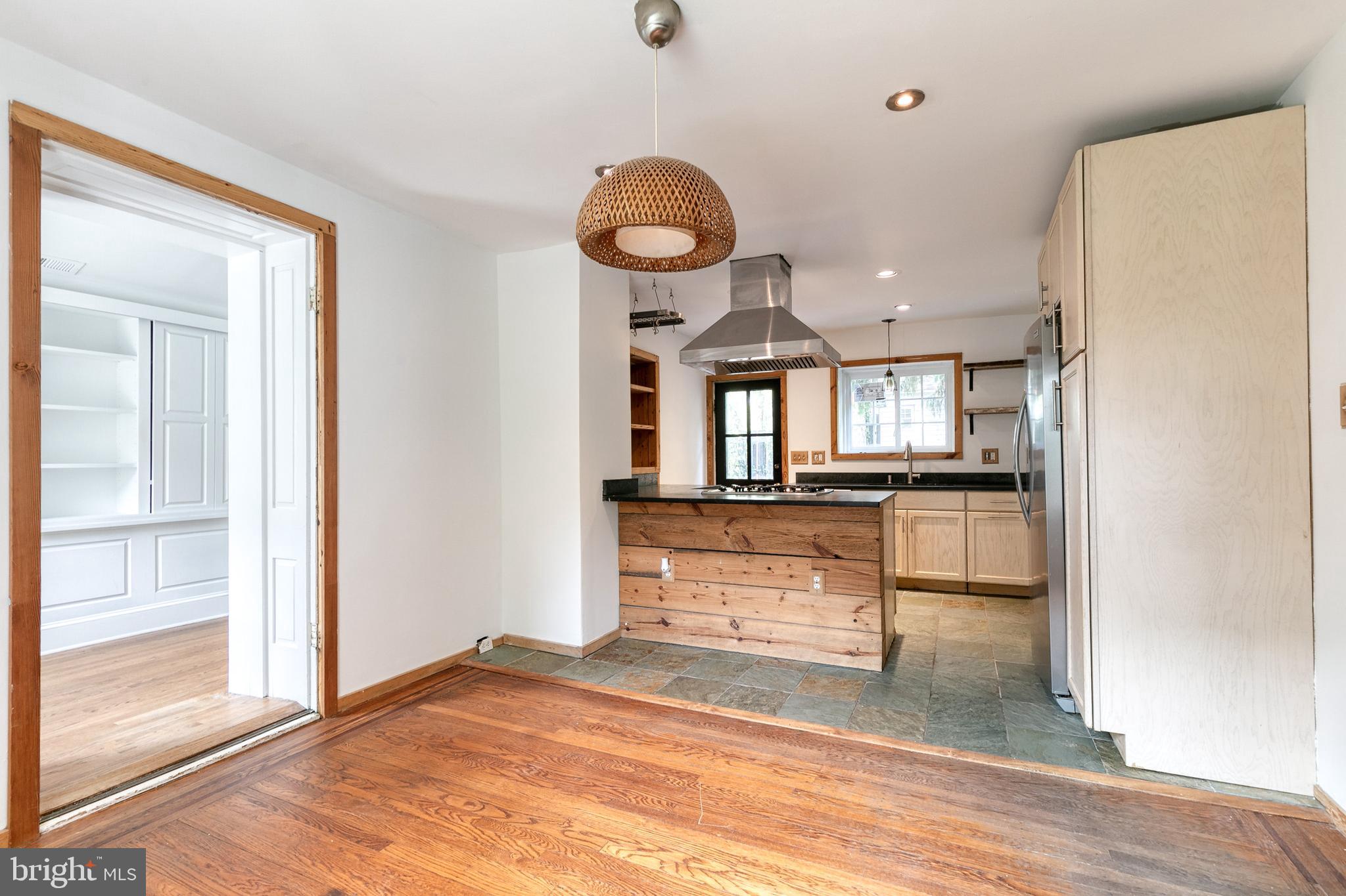 TOWSON ESTATES - Residential