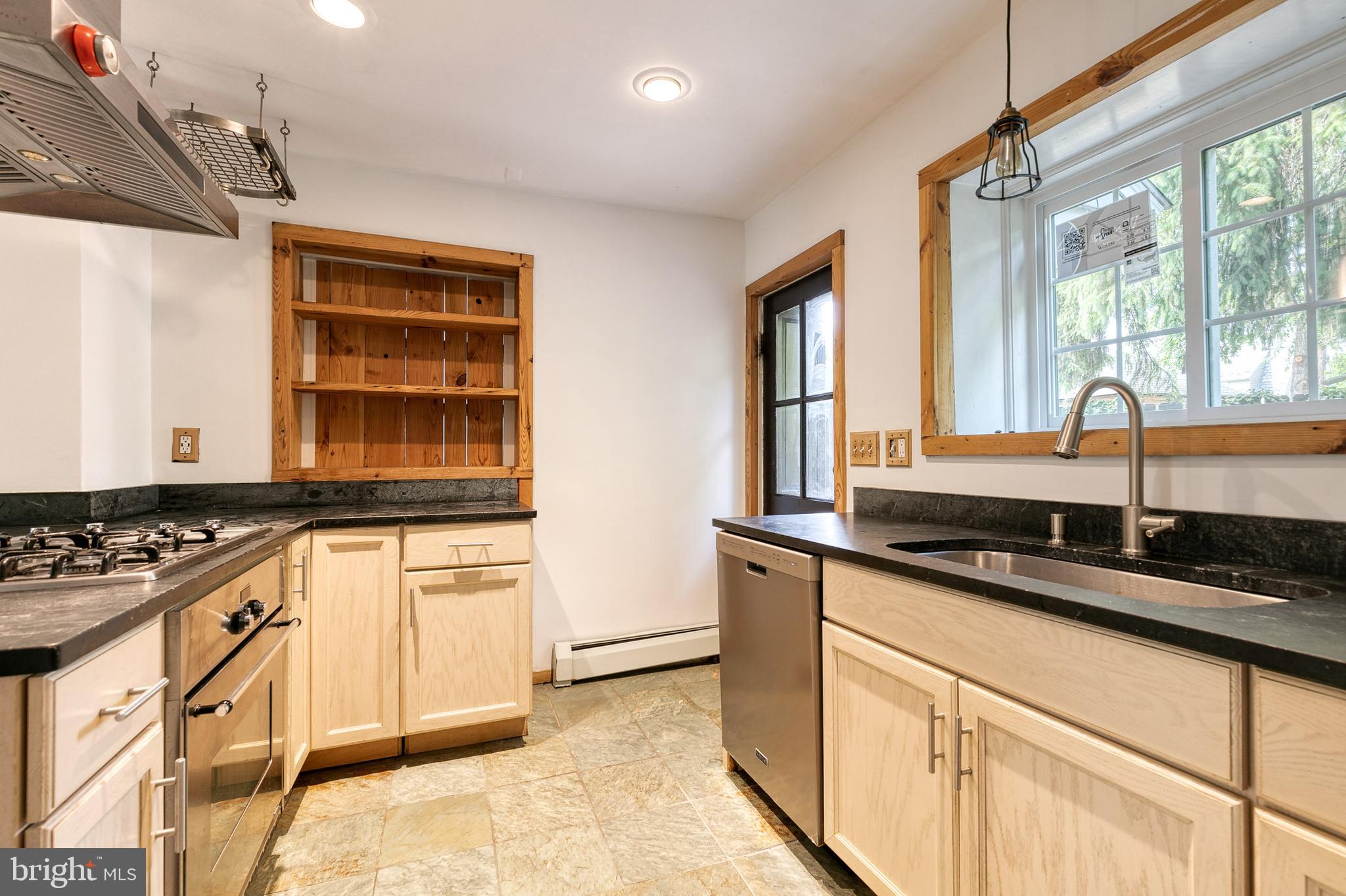 TOWSON ESTATES - Residential