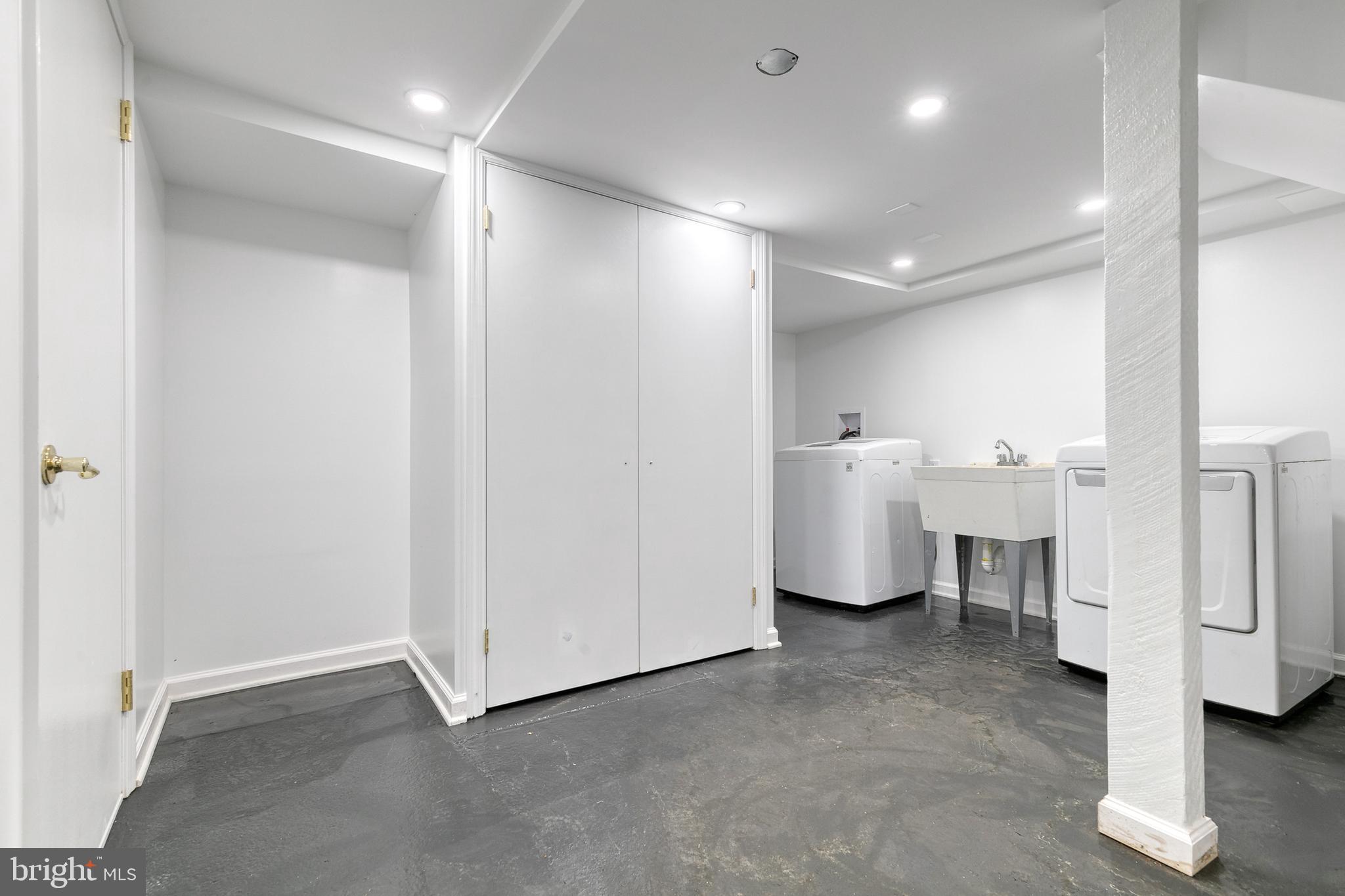 TOWSON ESTATES - Residential