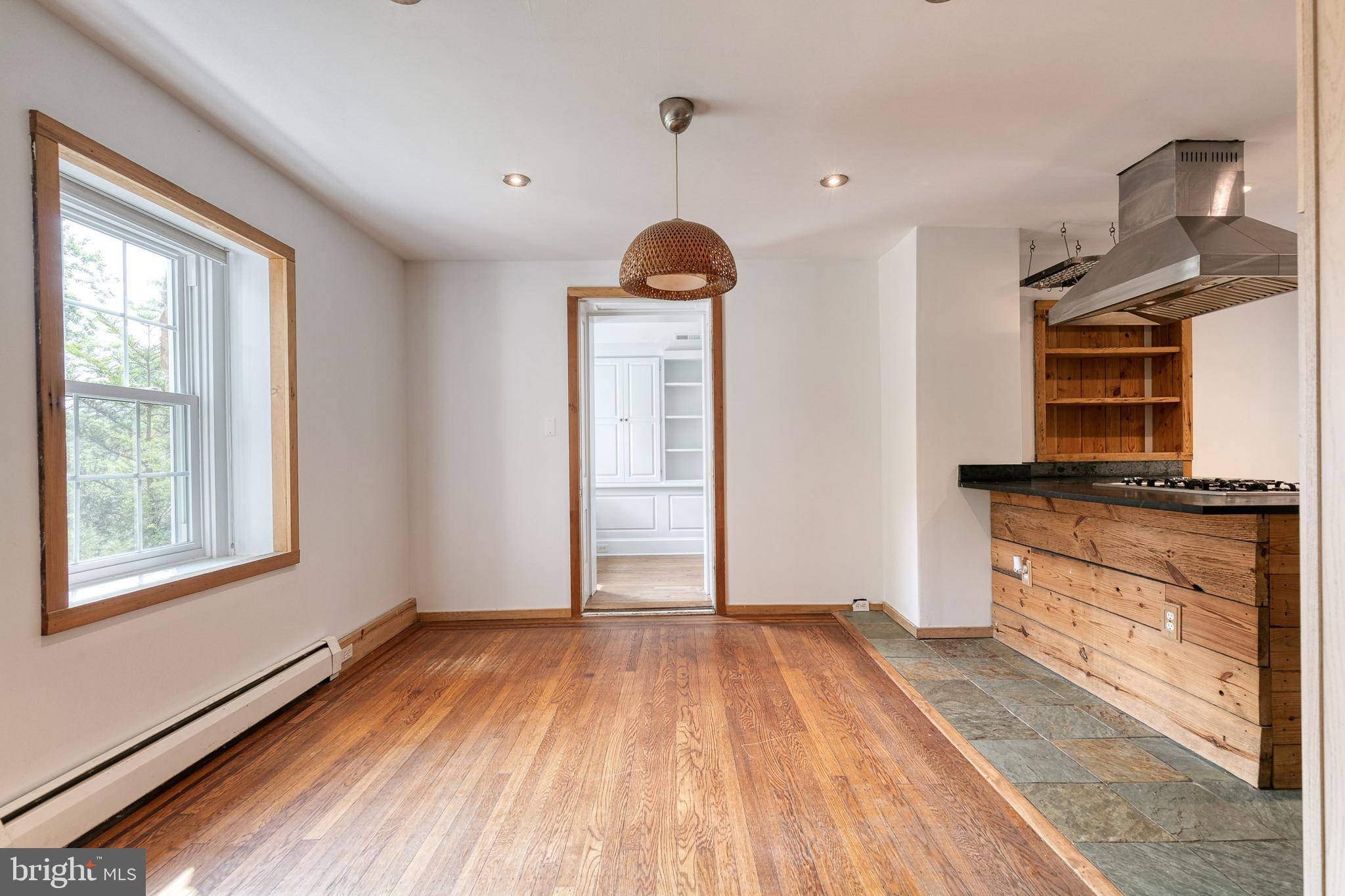 TOWSON ESTATES - Residential