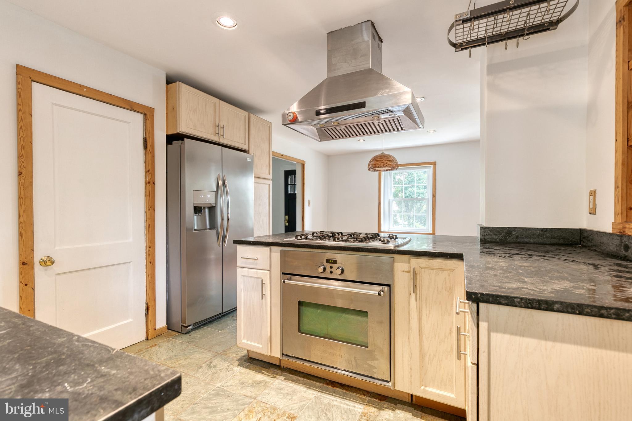 TOWSON ESTATES - Residential