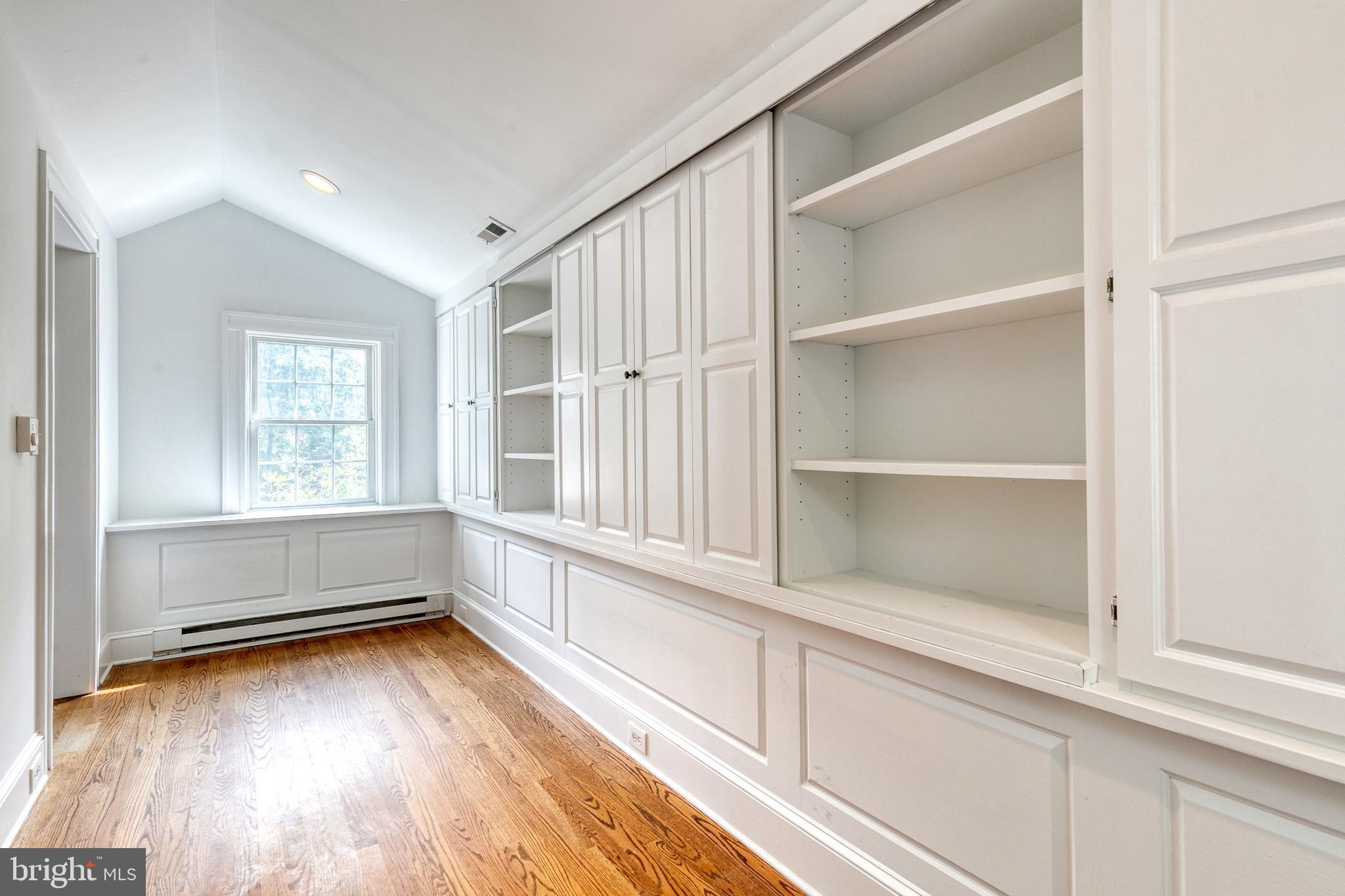 TOWSON ESTATES - Residential