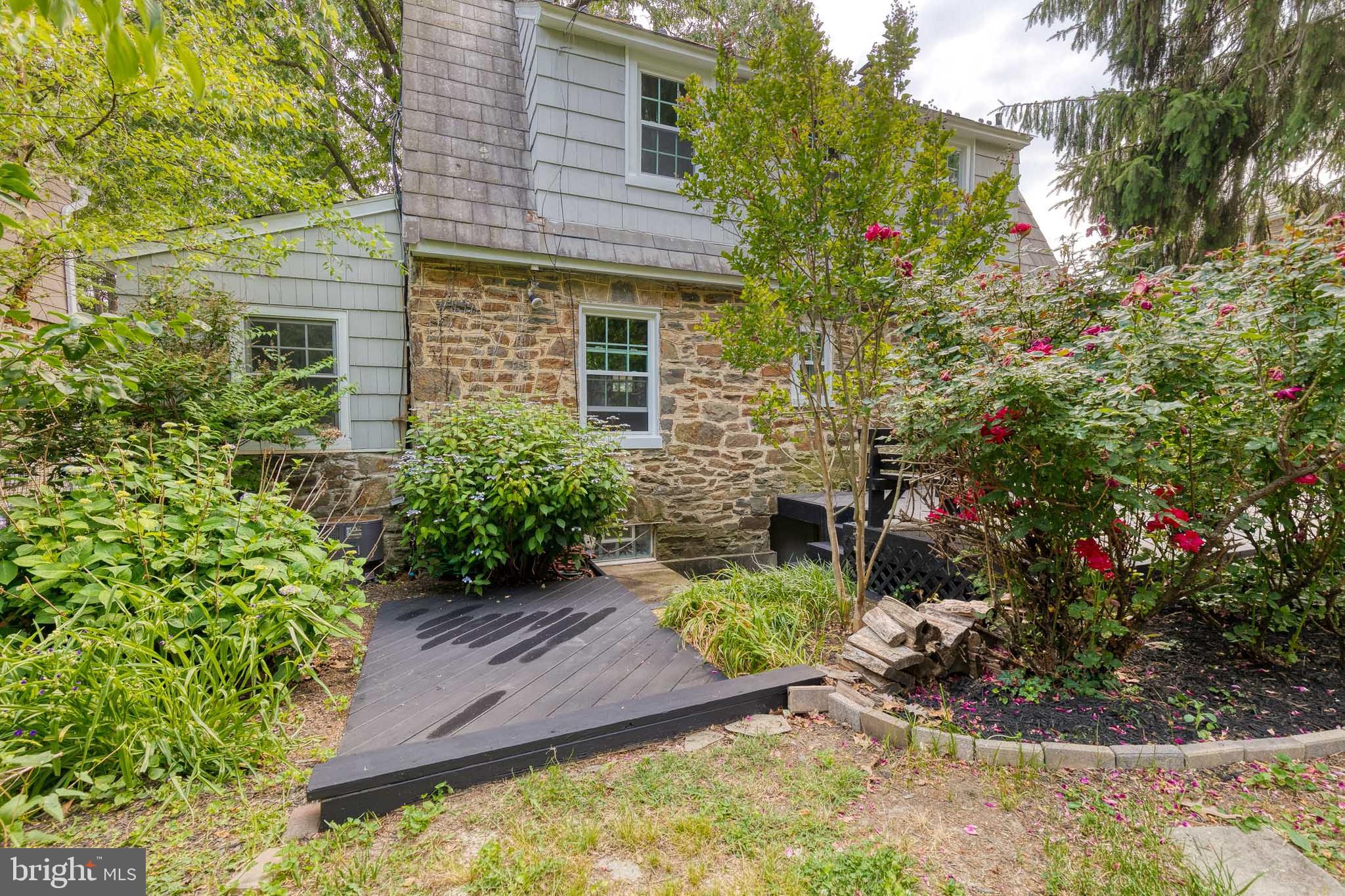 TOWSON ESTATES - Residential