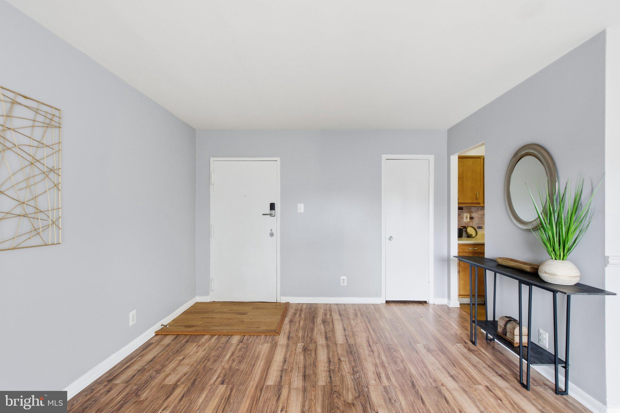 6220 EDSALL RD 302