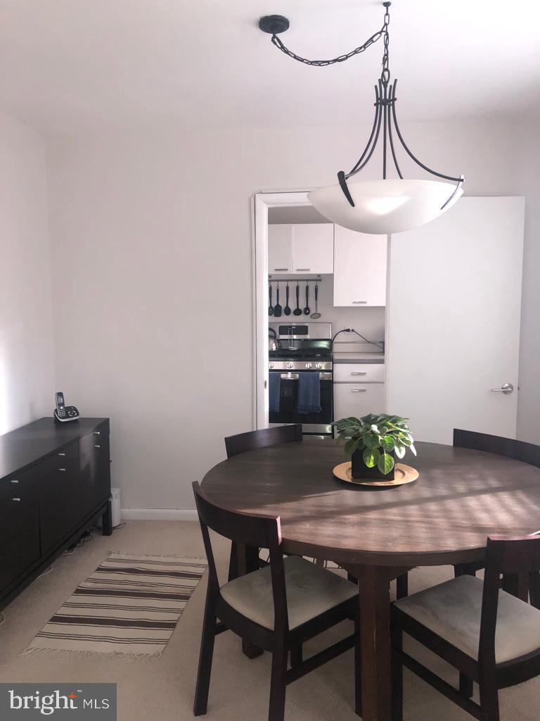 PARKSIDE CONDOMINIUMS - Residential Lease