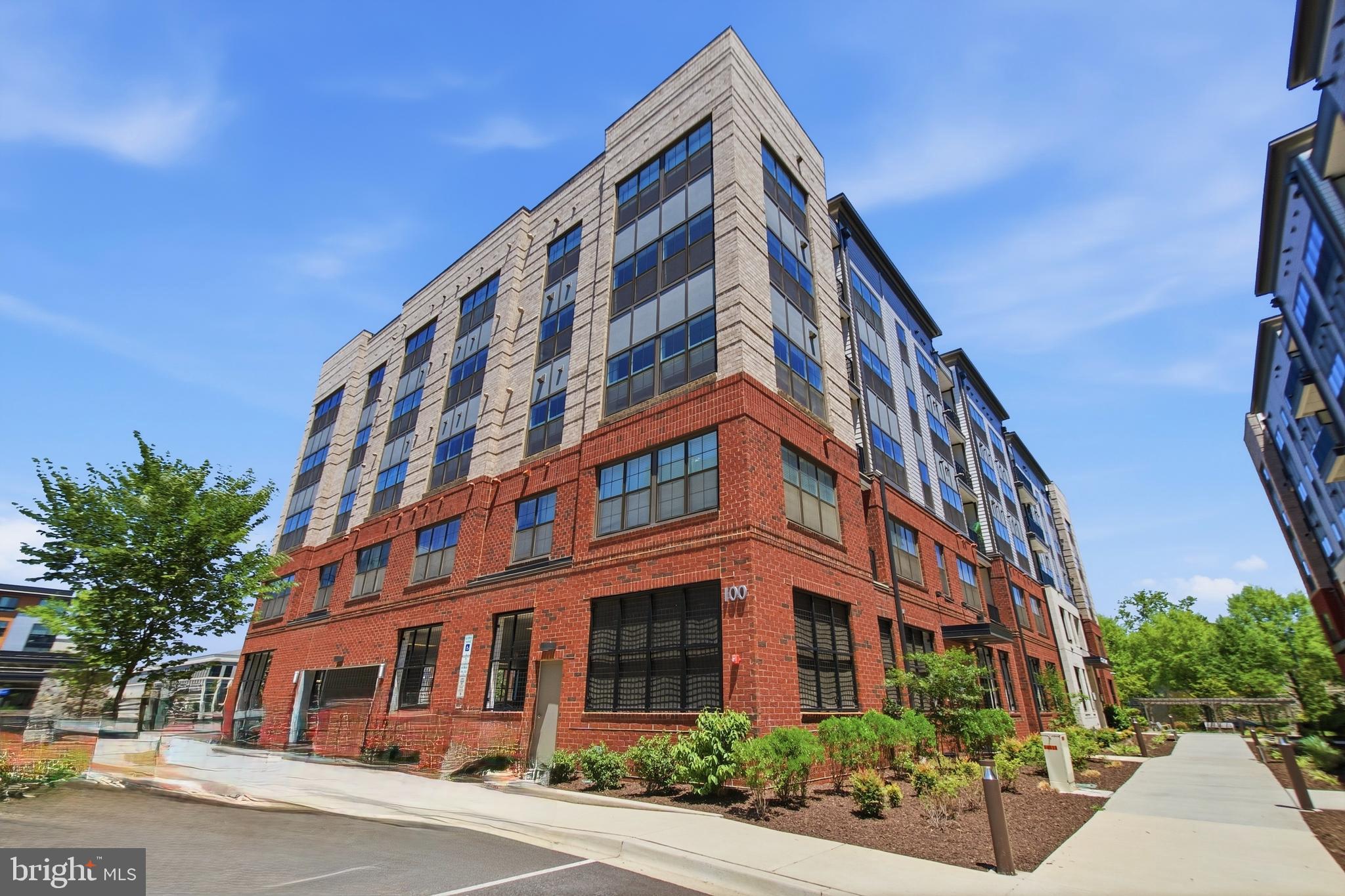 100 SAINT IVES PLACE 108