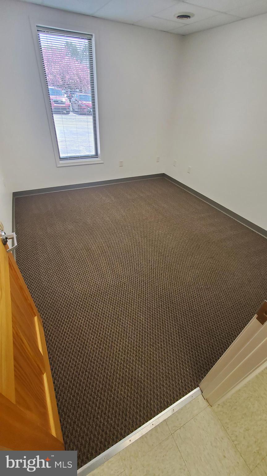 THE AVENUES PROFESSIONAL CENTER - Commercial Lease