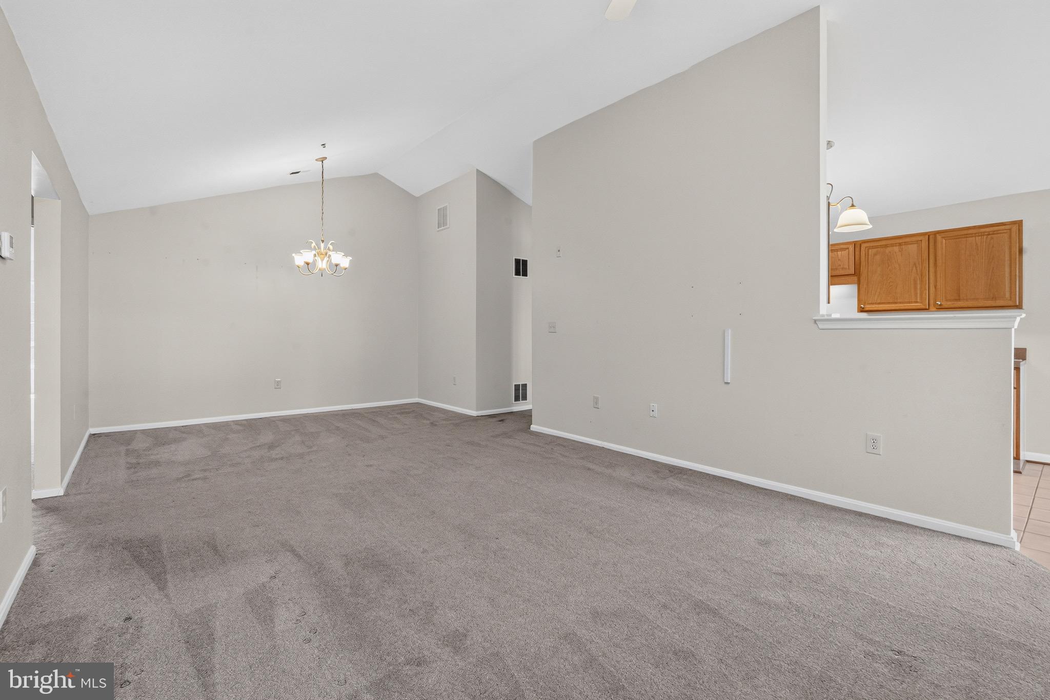 1406 BONNETT PLACE J 209