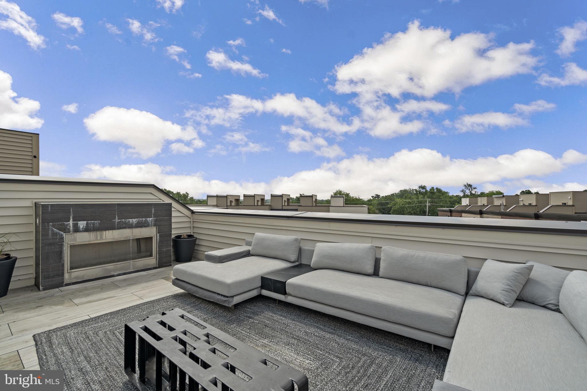 UNION PARK AT MCLEAN - Residential