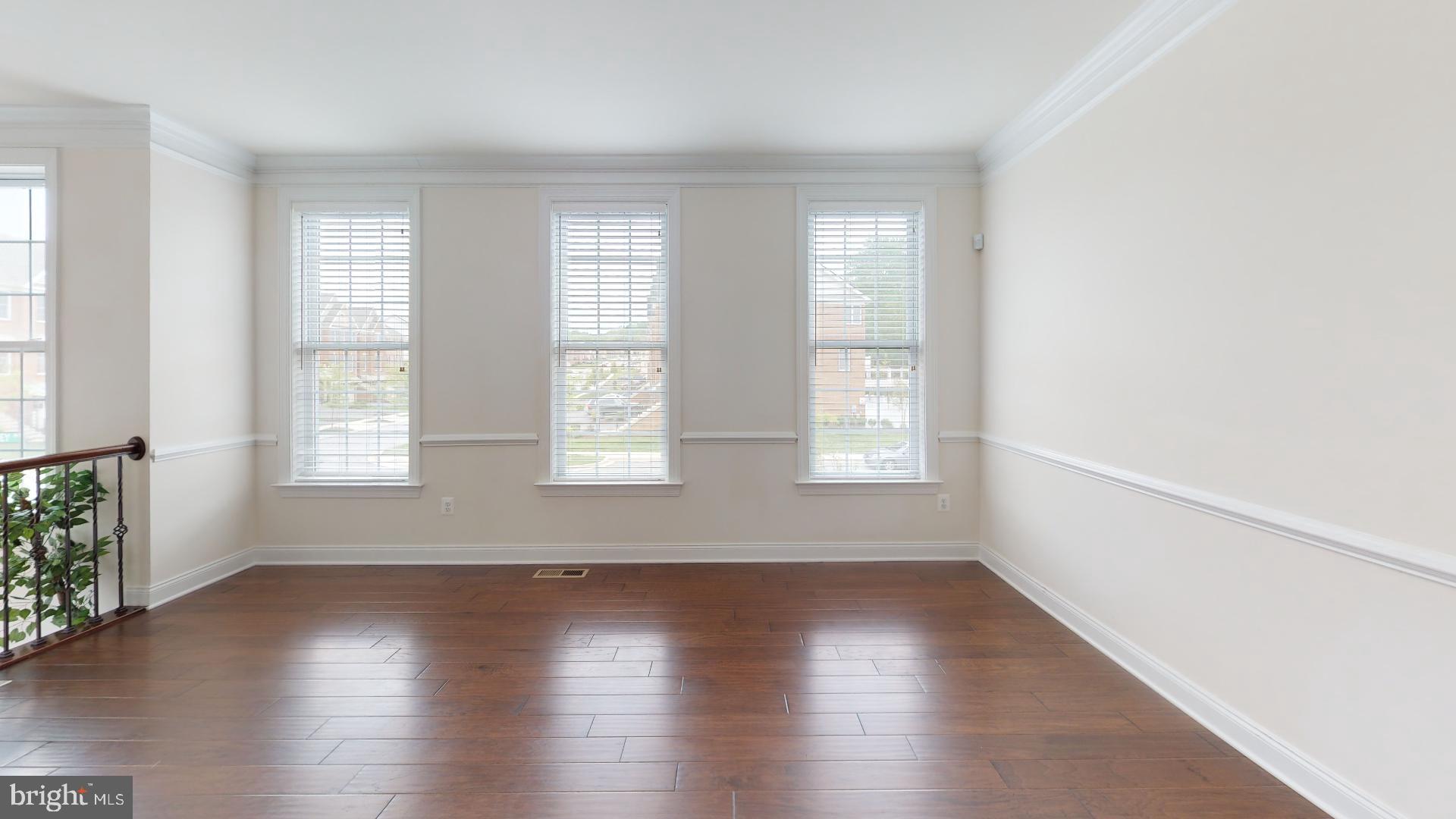 MARLBORO RIDGE - Residential