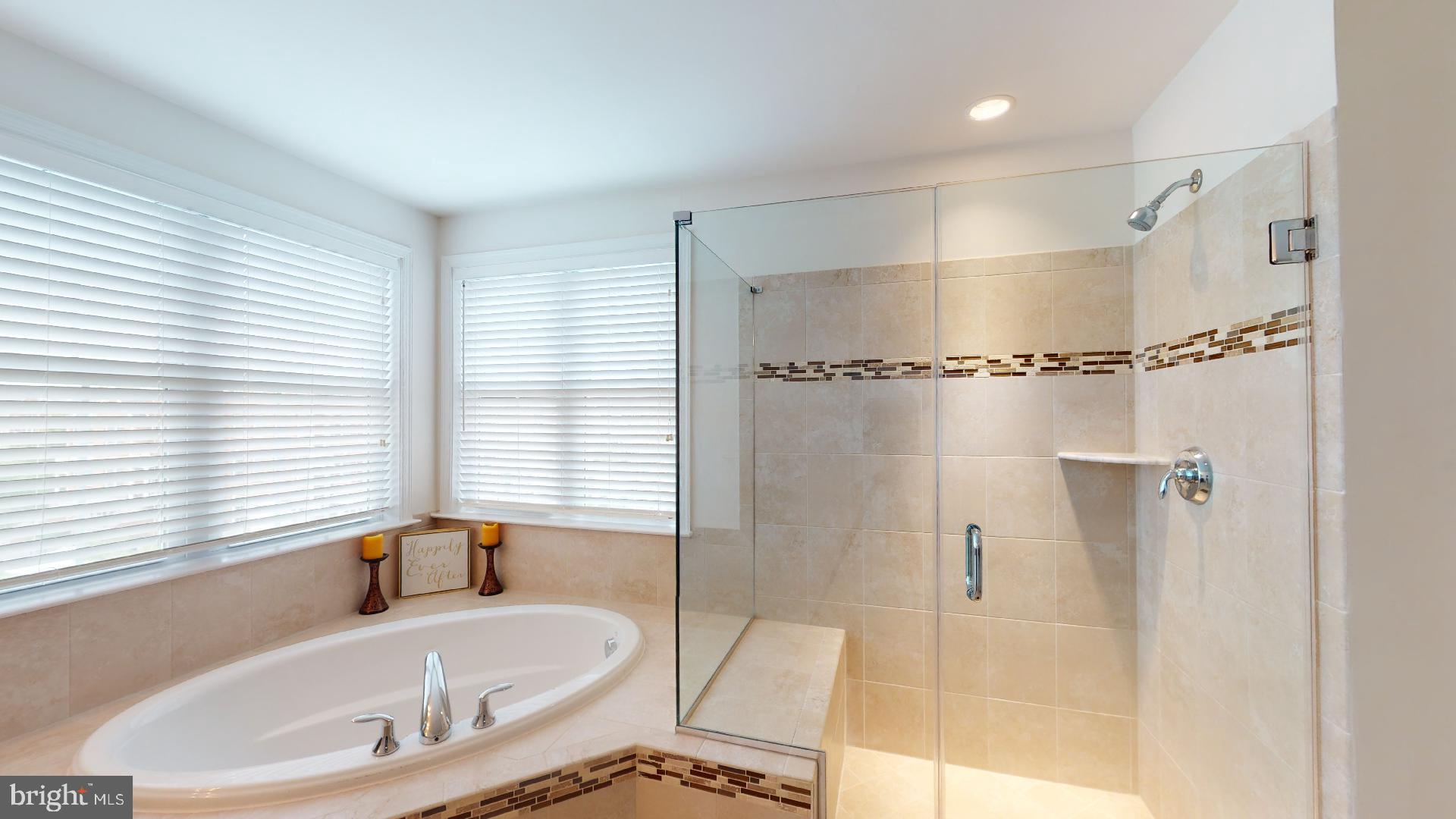 MARLBORO RIDGE - Residential