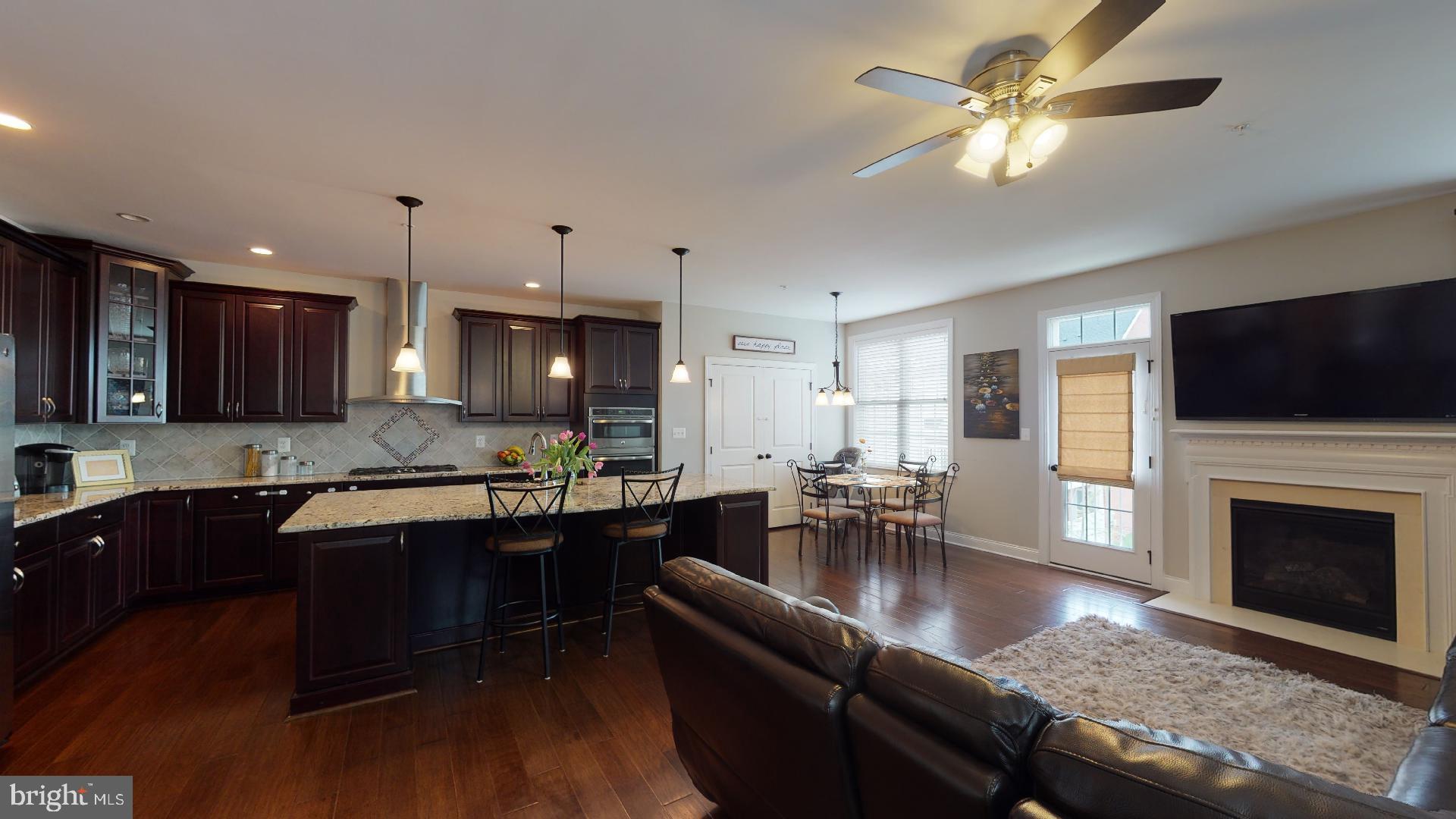 MARLBORO RIDGE - Residential