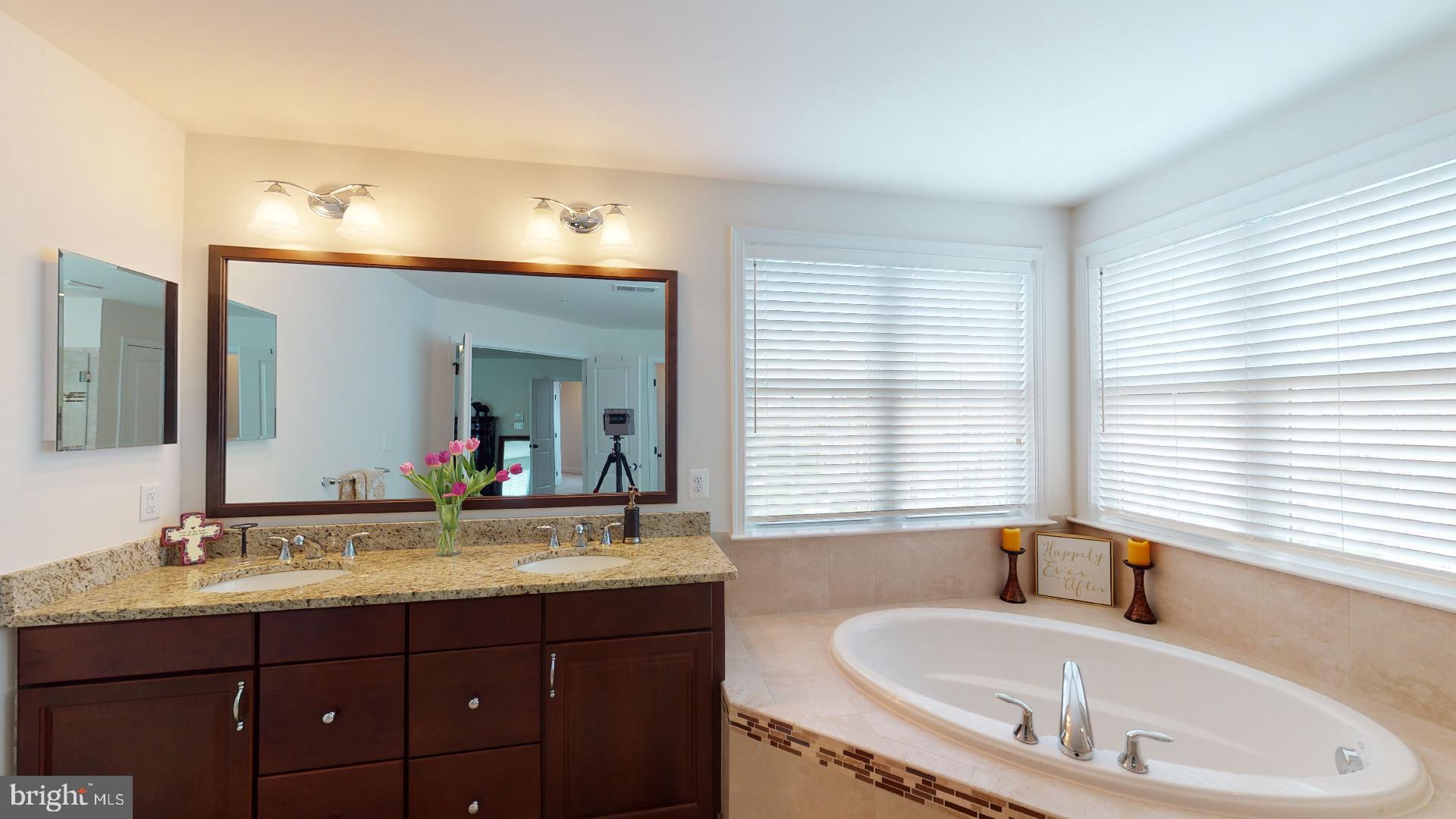 MARLBORO RIDGE - Residential