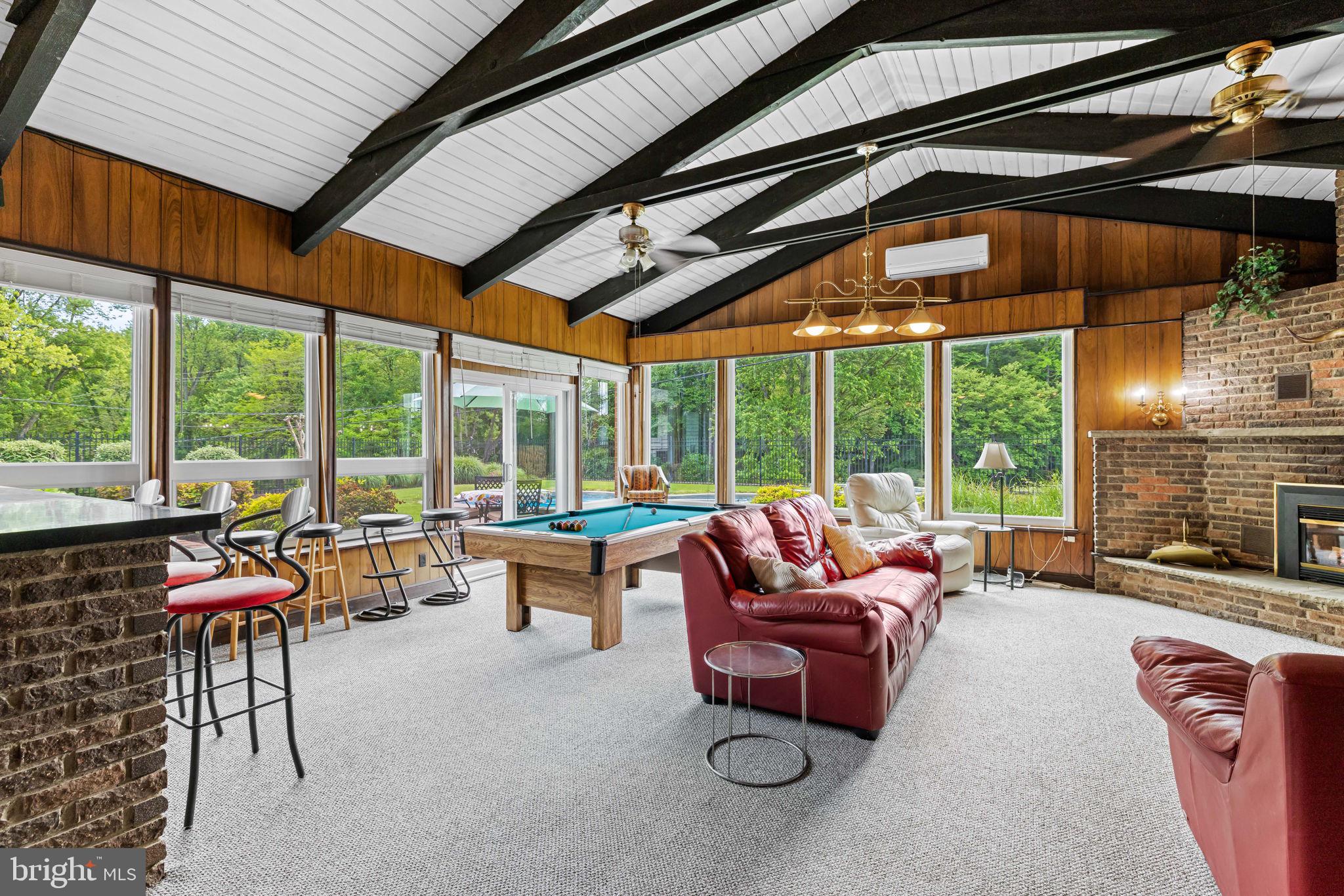 12227 FOXHILL LANE
