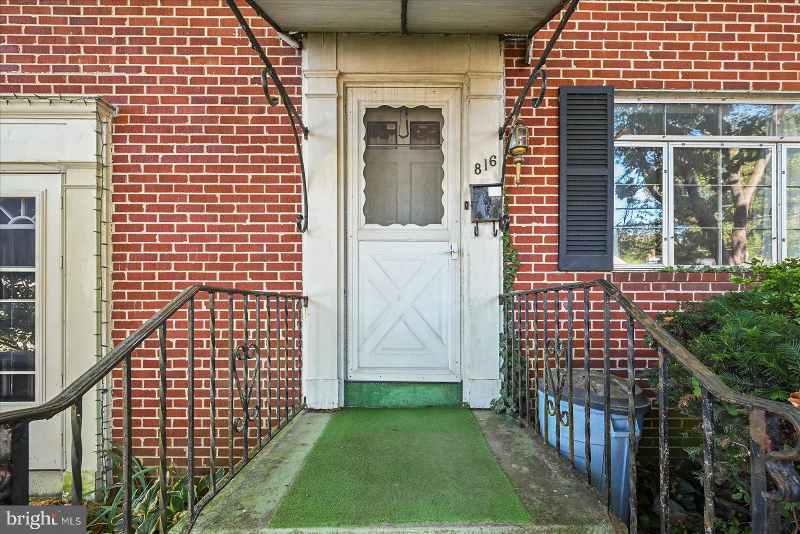 816 WABANK STREET