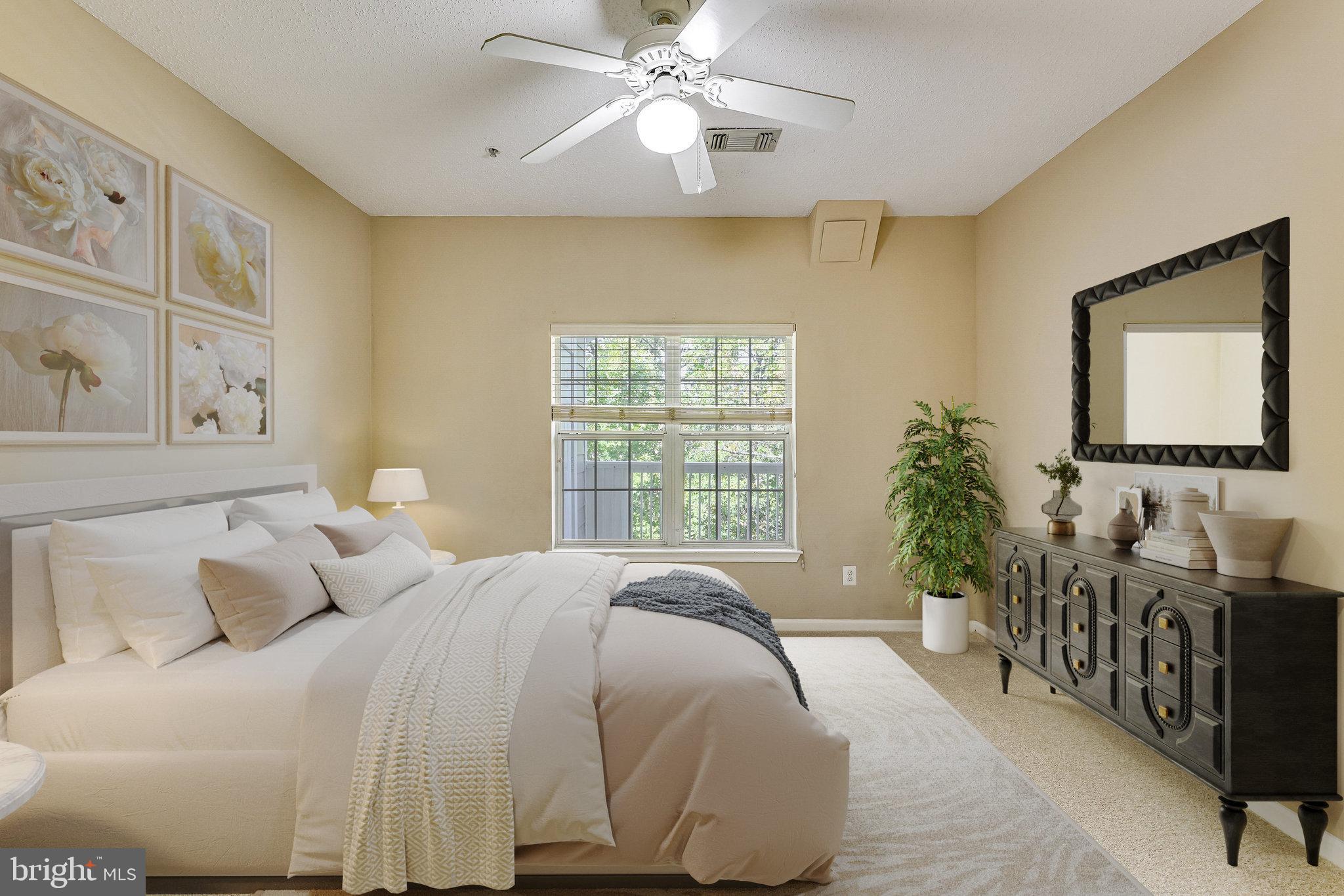 EDGEWATER AT TOWN CENTER - Residential Lease