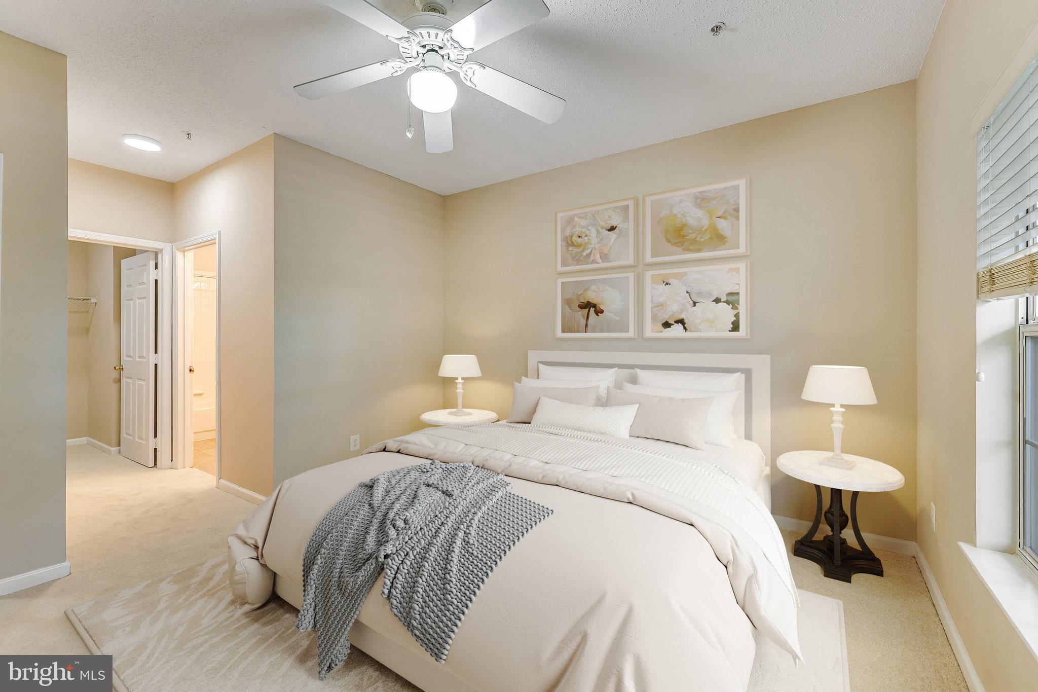 EDGEWATER AT TOWN CENTER - Residential Lease