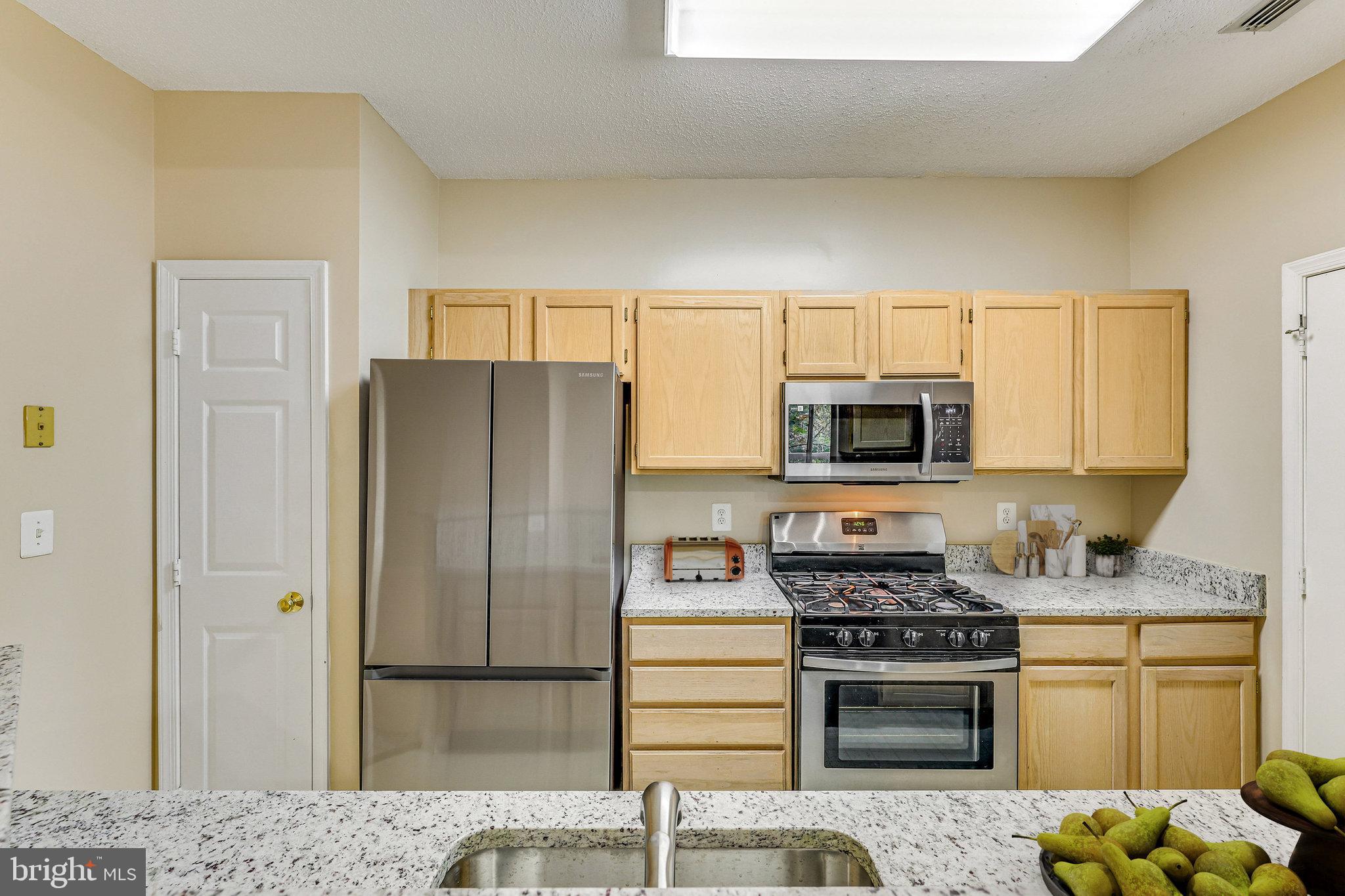 EDGEWATER AT TOWN CENTER - Residential Lease