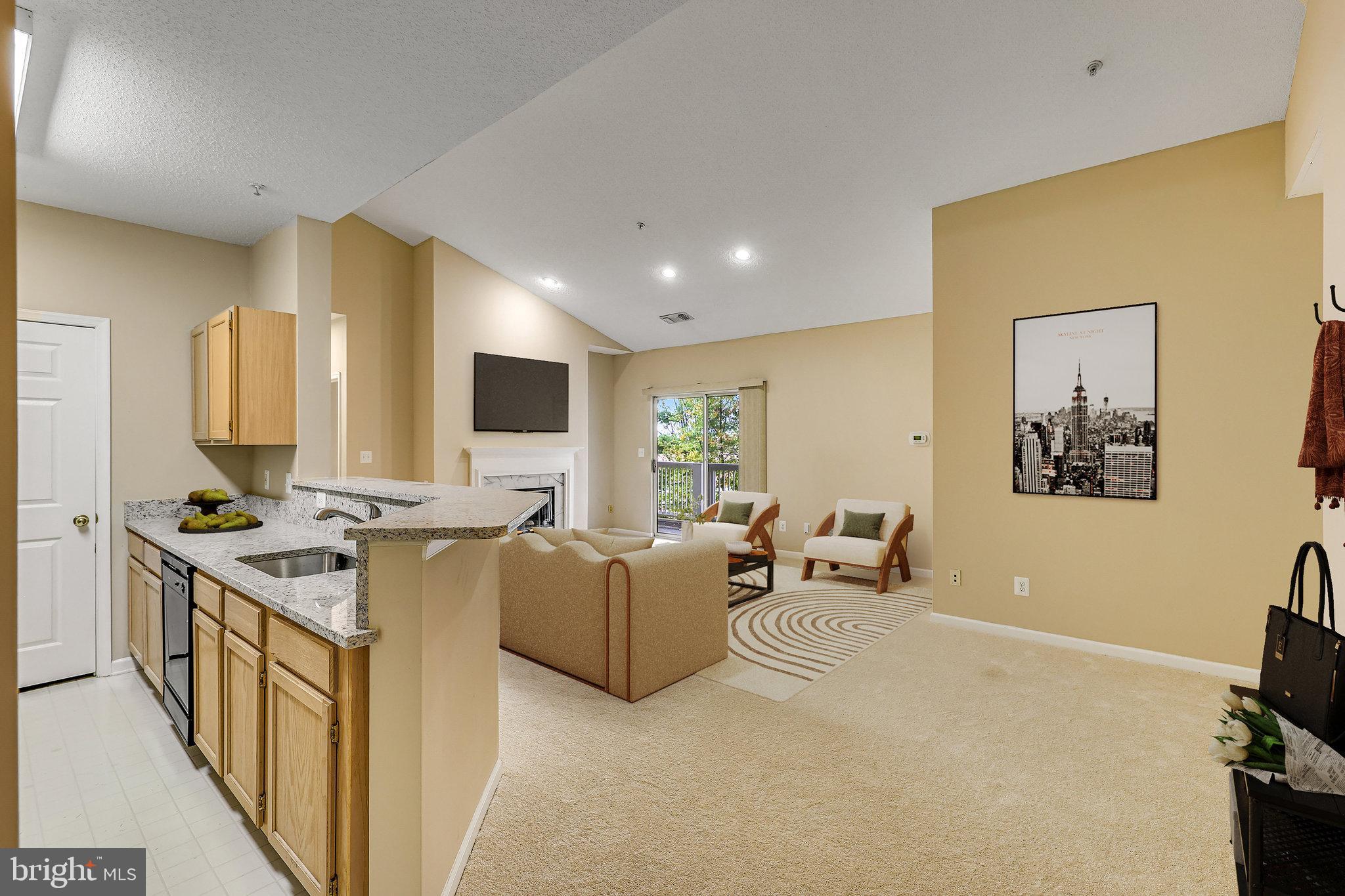 EDGEWATER AT TOWN CENTER - Residential Lease