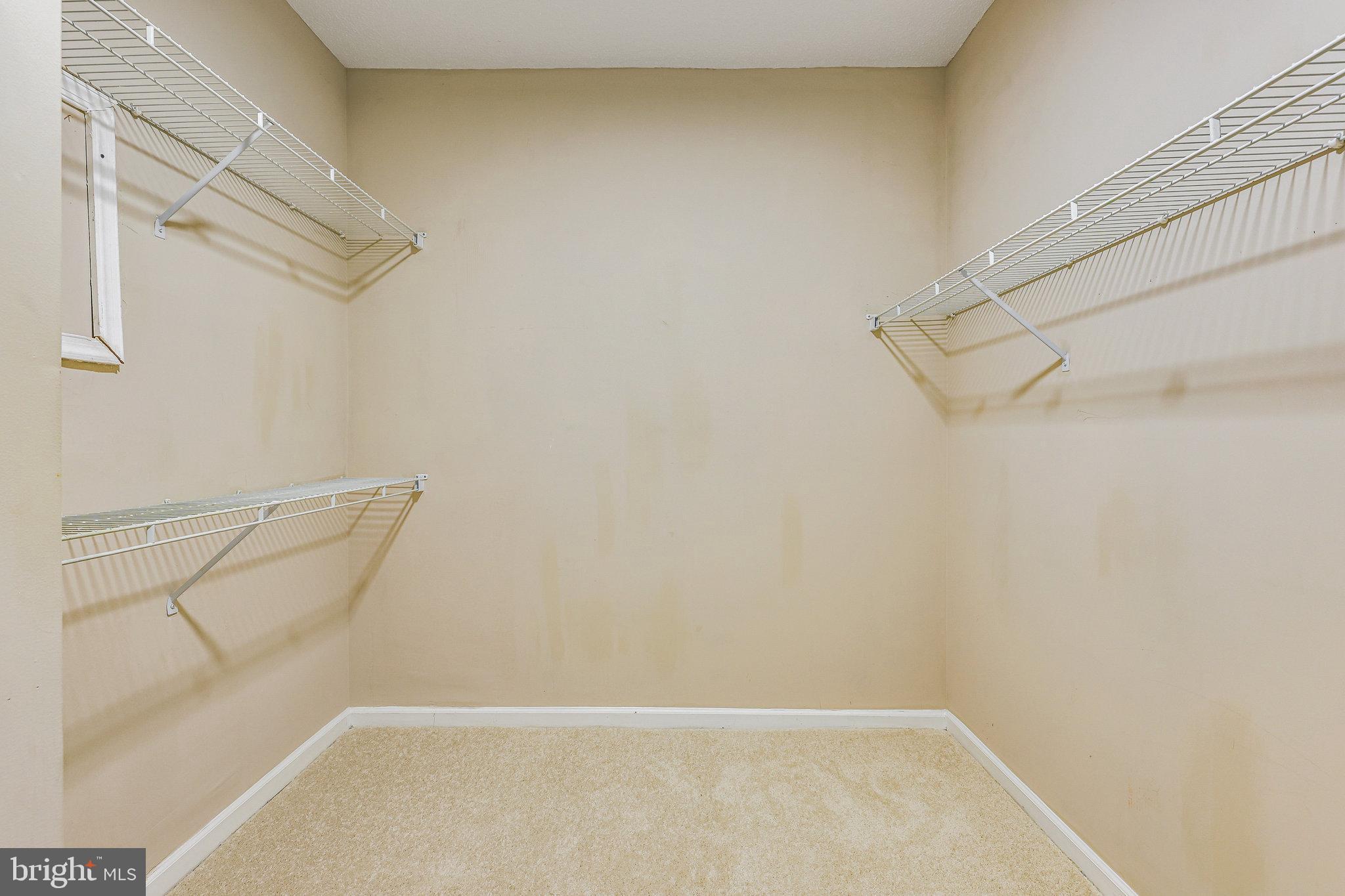 EDGEWATER AT TOWN CENTER - Residential Lease