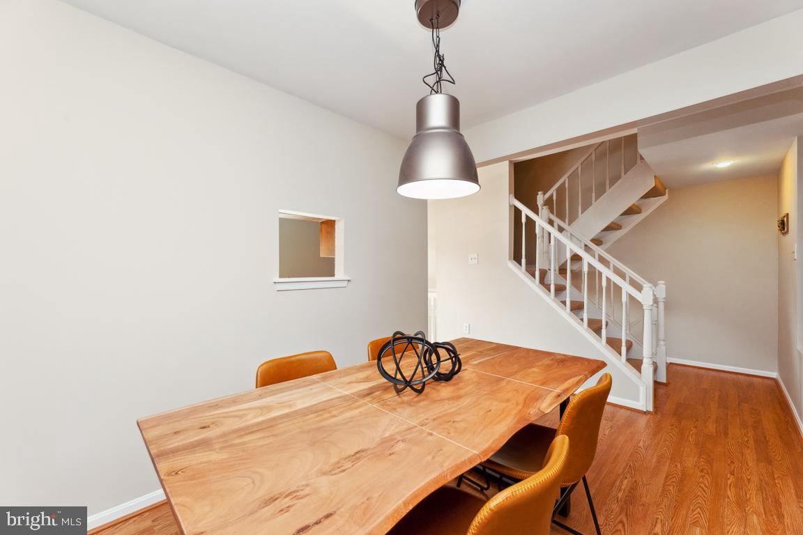 TOWNES OF BURKE - Residential