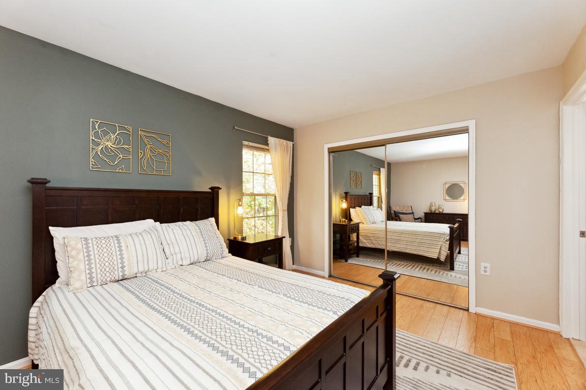 TOWNES OF BURKE - Residential