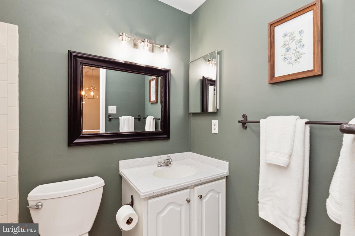 TOWNES OF BURKE - Residential