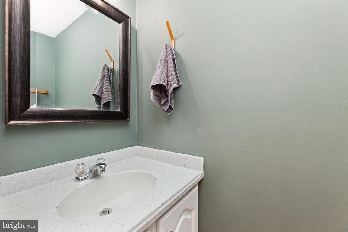 TOWNES OF BURKE - Residential