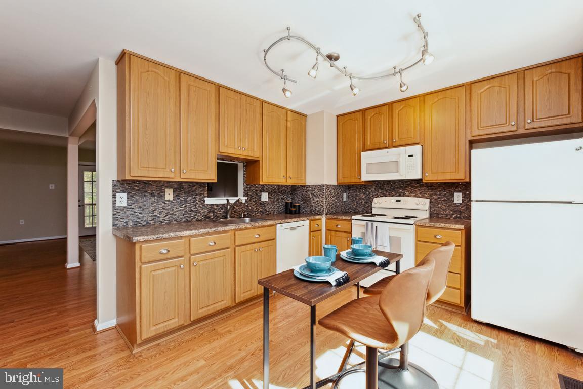 TOWNES OF BURKE - Residential