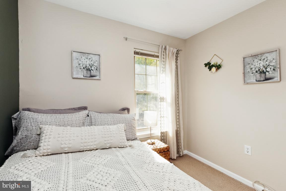 TOWNES OF BURKE - Residential