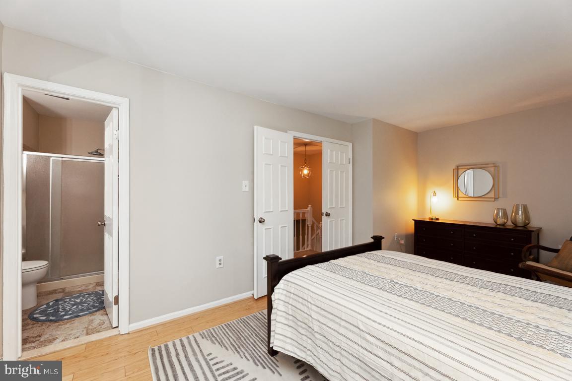 TOWNES OF BURKE - Residential