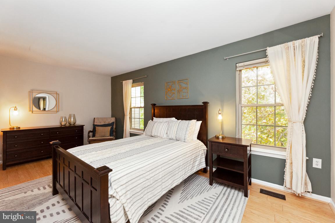 TOWNES OF BURKE - Residential