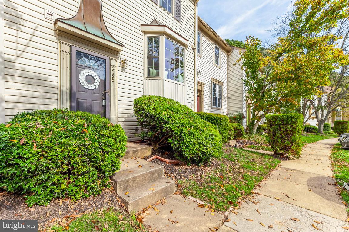 TOWNES OF BURKE - Residential