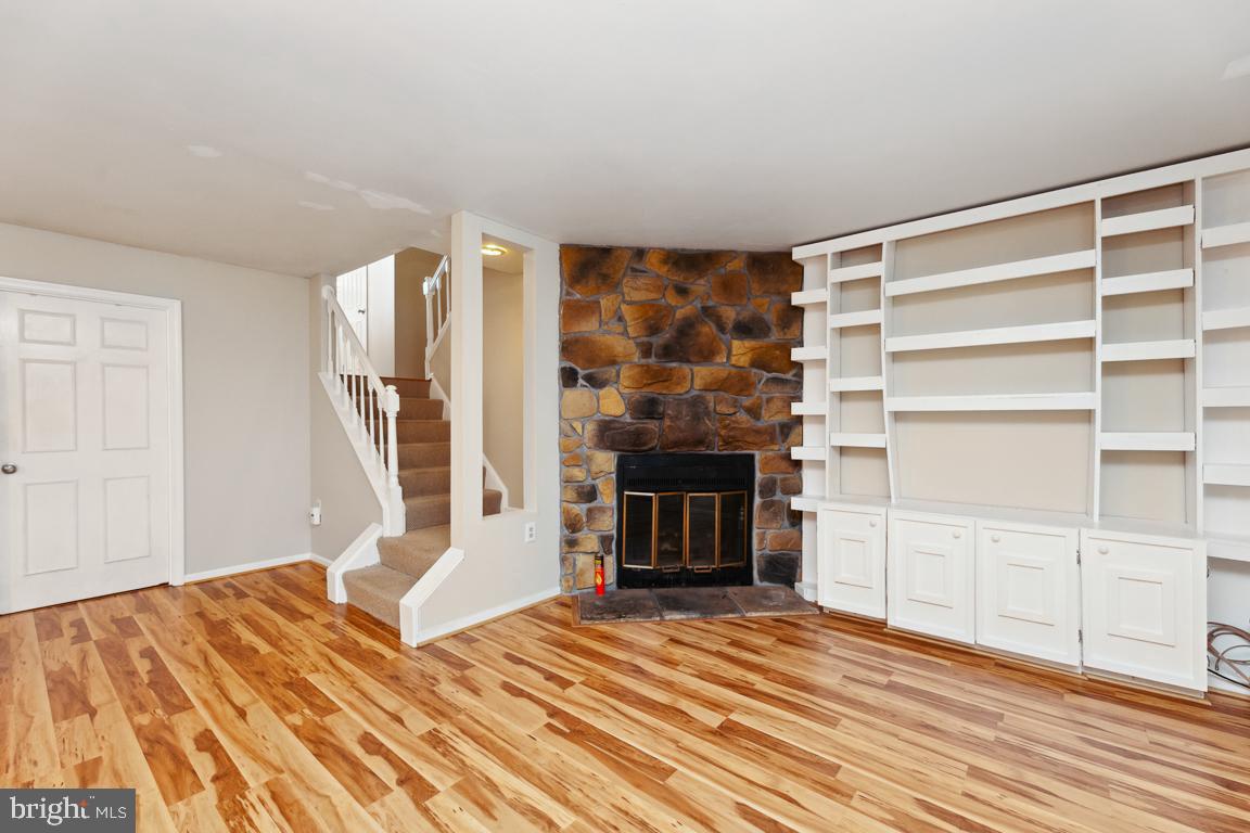 TOWNES OF BURKE - Residential