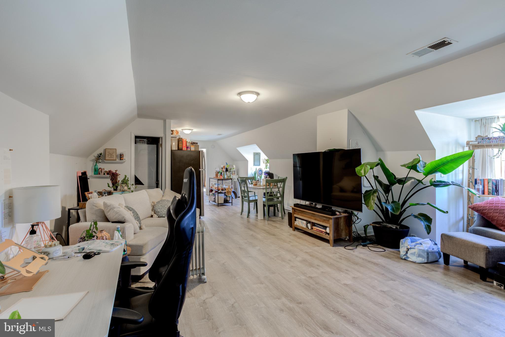 MANAYUNK - Residential Lease