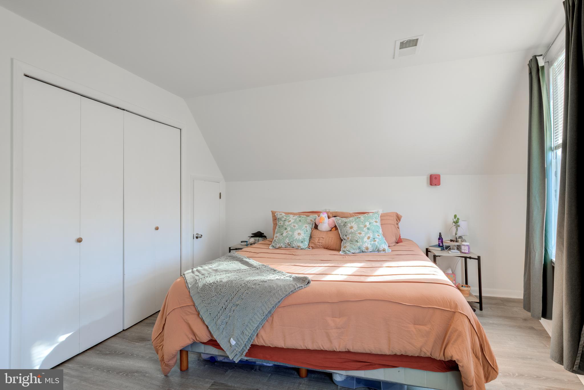 MANAYUNK - Residential Lease