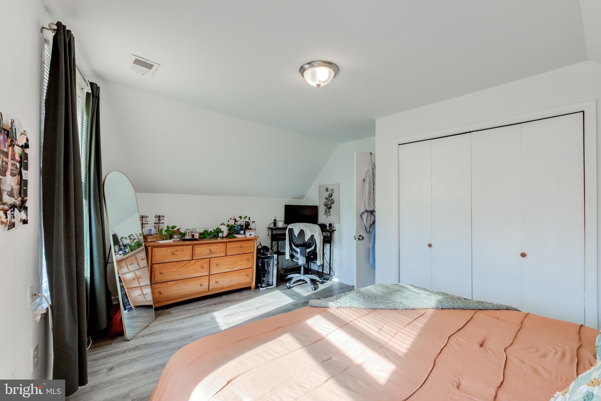 MANAYUNK - Residential Lease