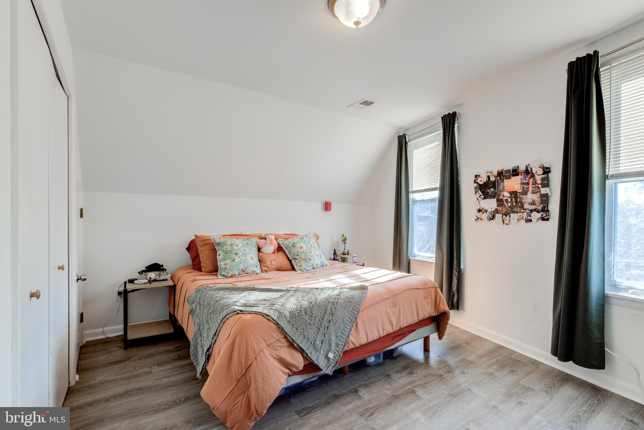 MANAYUNK - Residential Lease