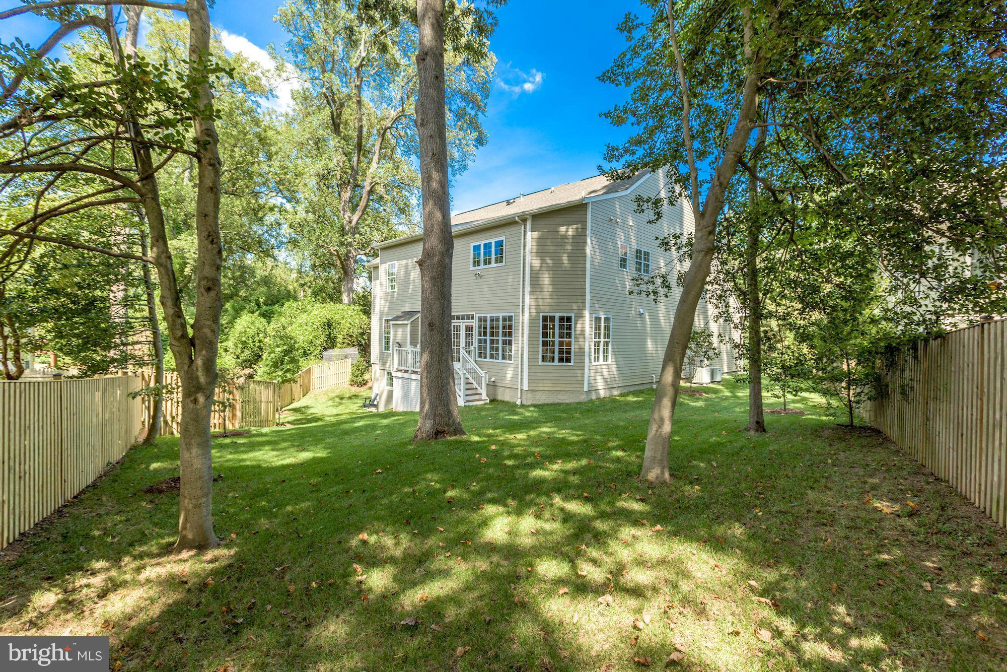 PROVIDENCE FOREST - Residential