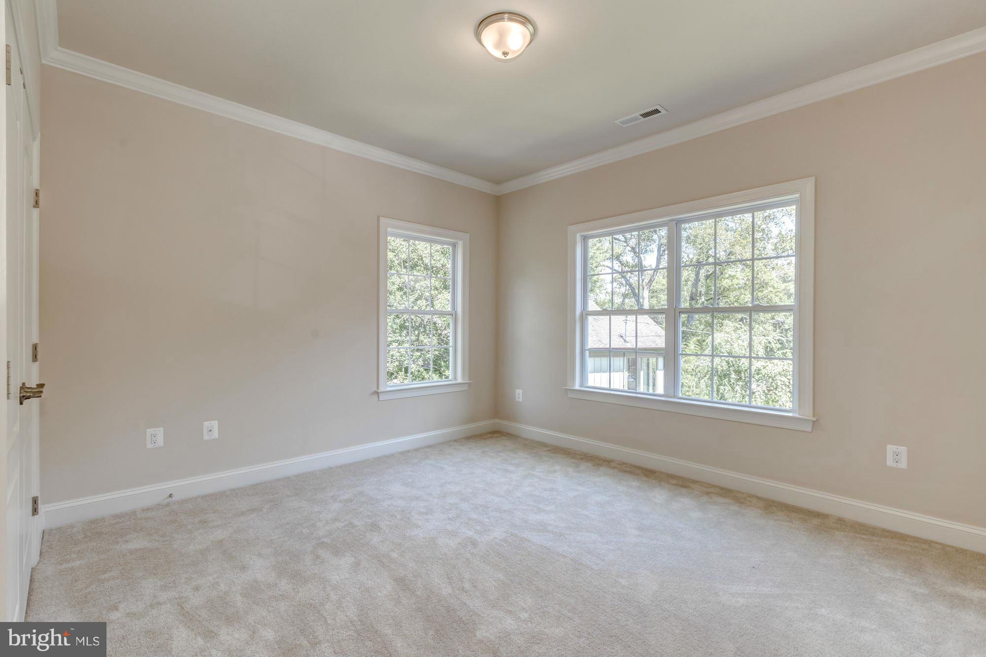 PROVIDENCE FOREST - Residential