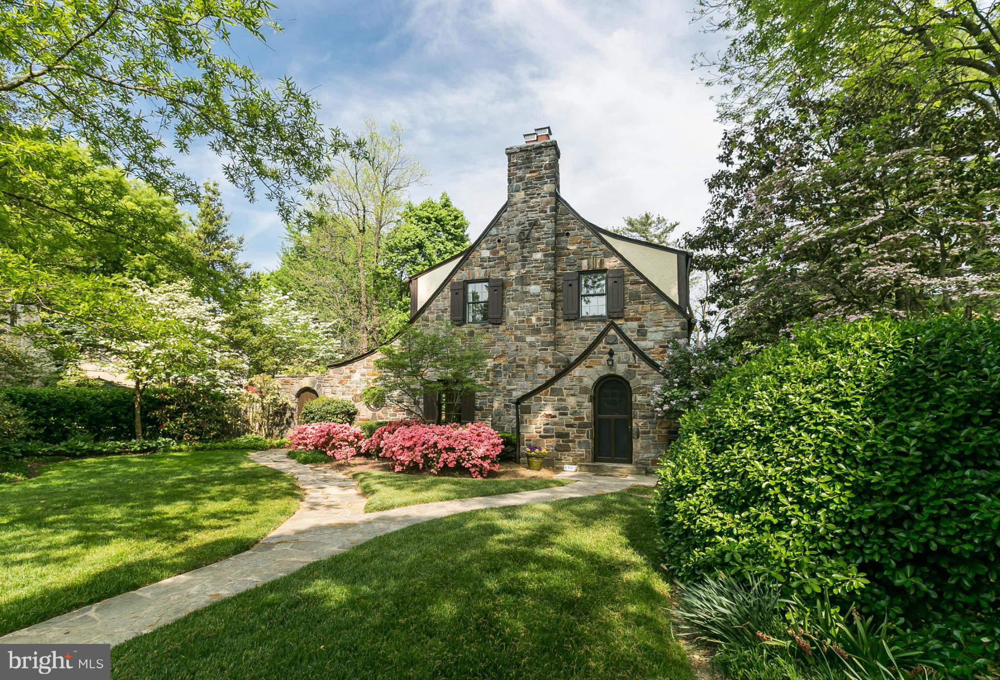 NORTH ROLAND PARK - Residential