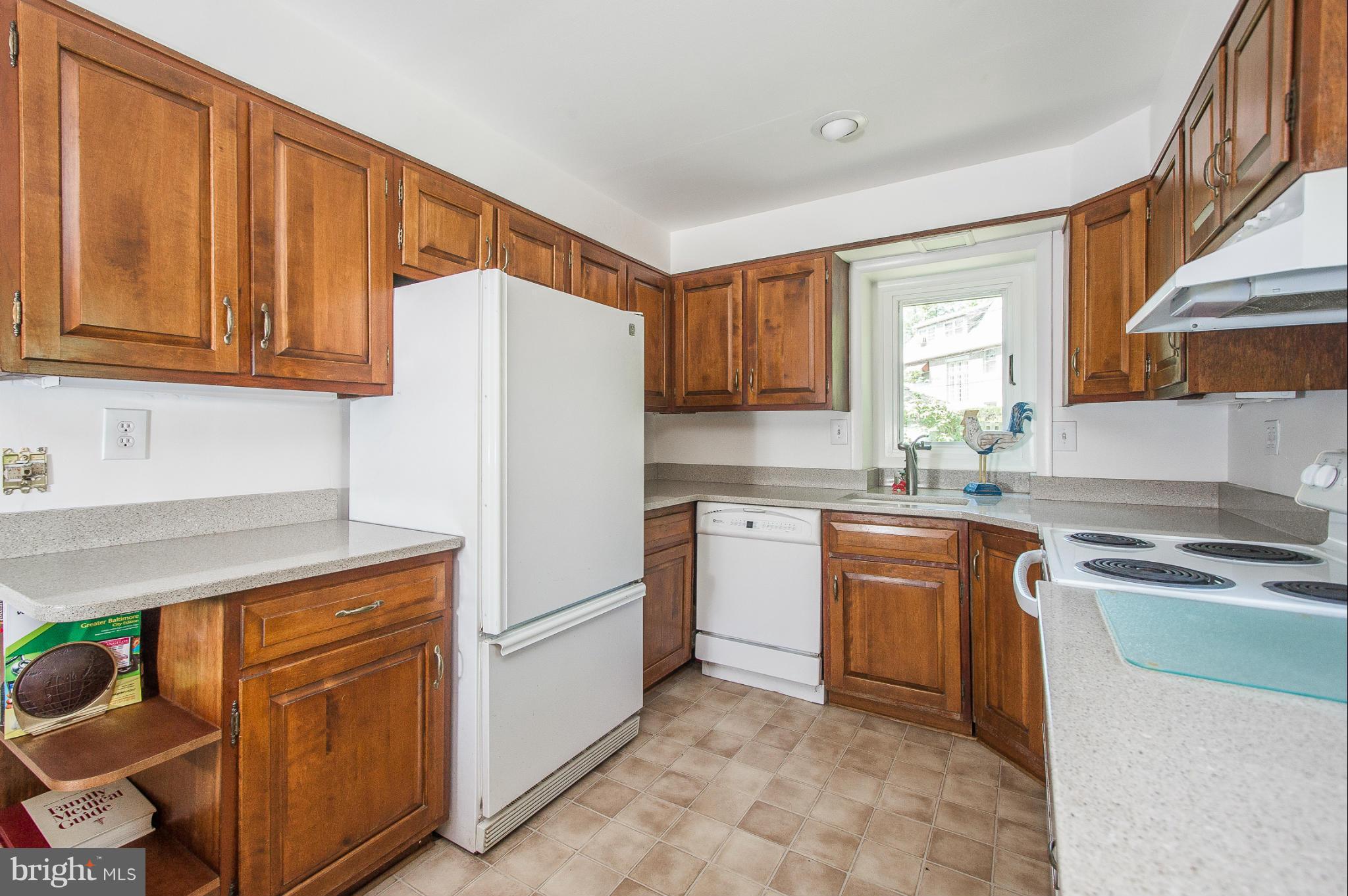 NORTH ROLAND PARK - Residential