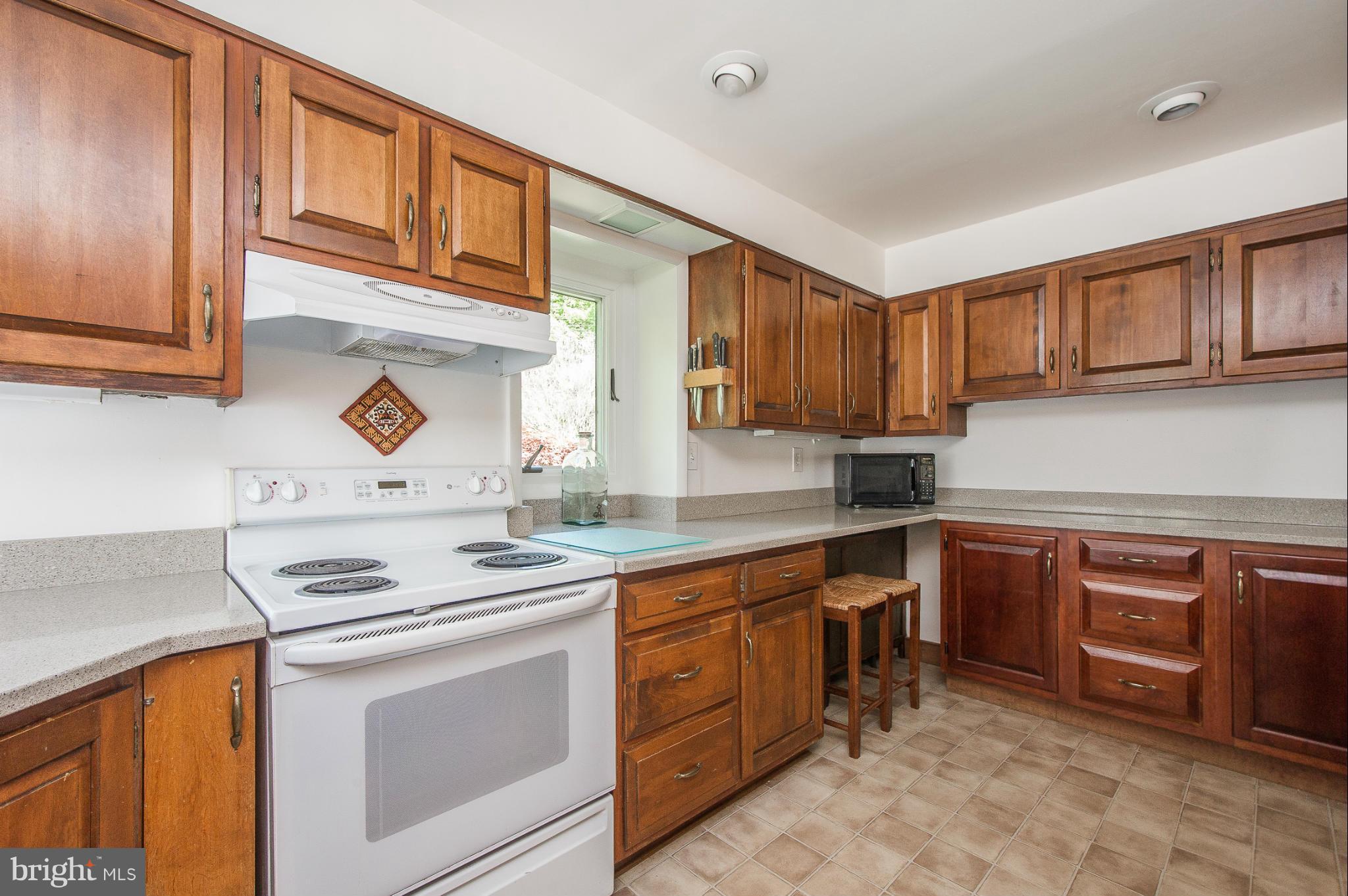 NORTH ROLAND PARK - Residential