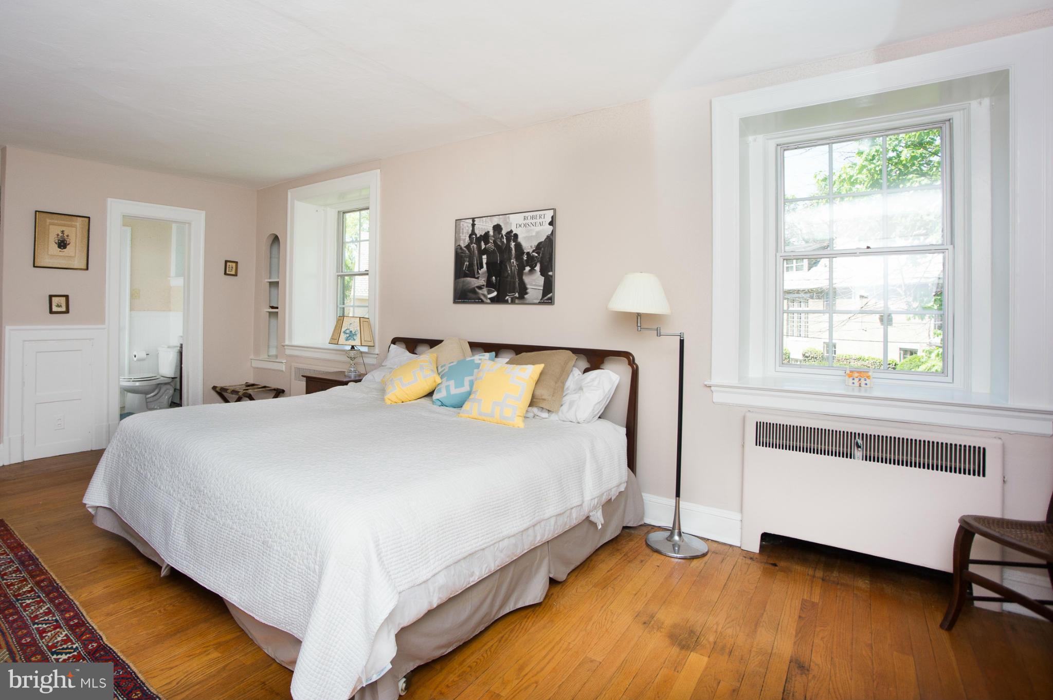 NORTH ROLAND PARK - Residential